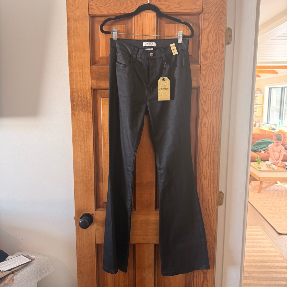 Vibrant Midnight Black Jeans